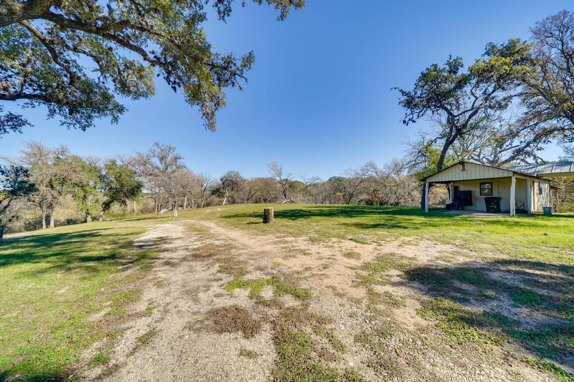 Quiet Bandera Country Home With Medina River Access! Buitenkant foto